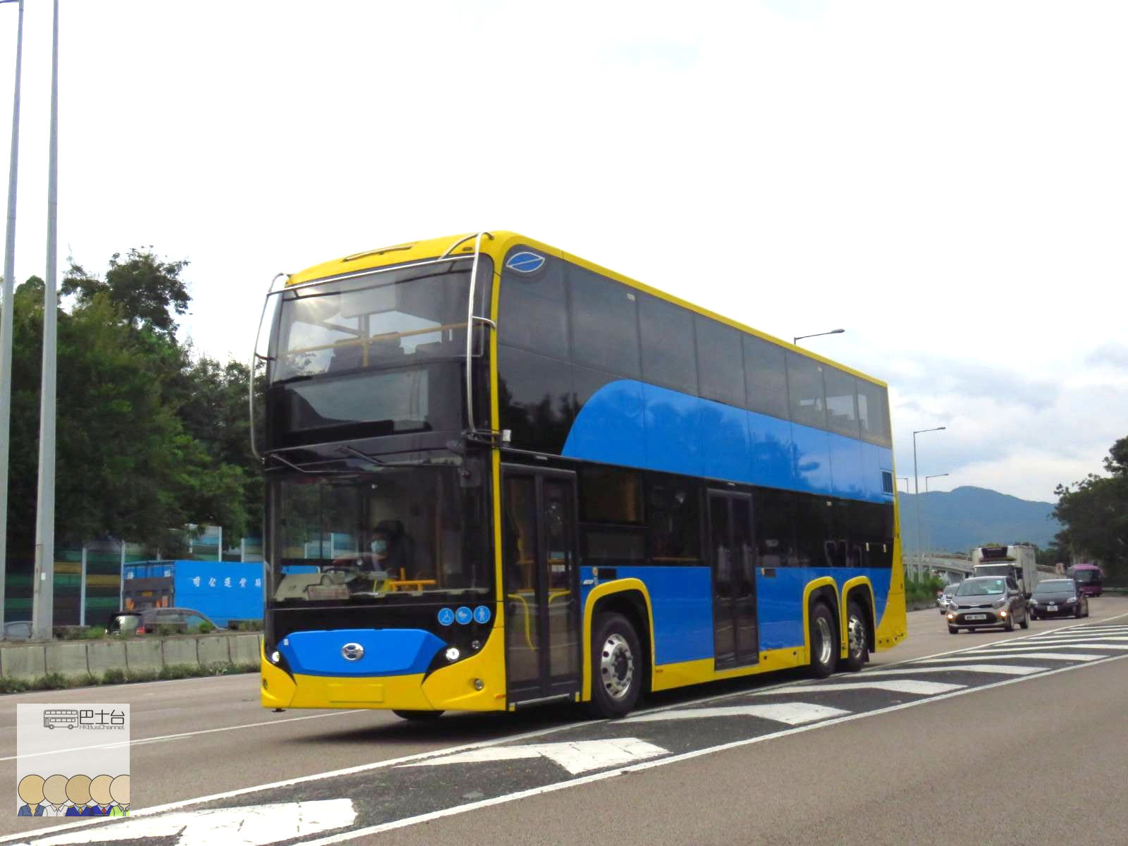 城巴威馳騰雙層電動巴士已經出牌成為第3架用同一車輛登記嘅巴士- HK